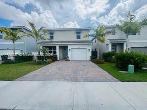 687 Se 17th Ave, Homestead, FL, 33033-6084 | Card Image