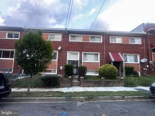 1326 W St Ne, WASHINGTON, DC, 20018-3503 | Card Image