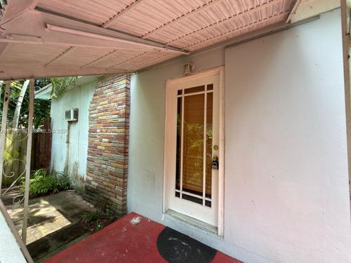 3-8335 Ne 3rd Ave, Miami, FL, 33138-3905 | Card Image
