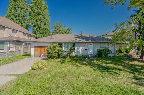 12111 84 Ave, Surrey, BC, V3W3G4 | Card Image