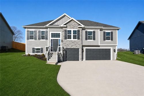 1034 Fir Lane, Liberty, MO, 64068 | Card Image