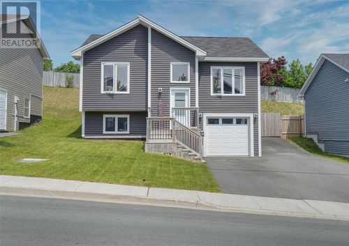 10 Phoenix Dr, Paradise, NL, A1L4H9 | Card Image