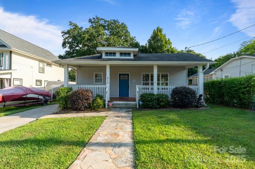 215 Cedar St, Belmont, NC, 28012-3003 | Card Image