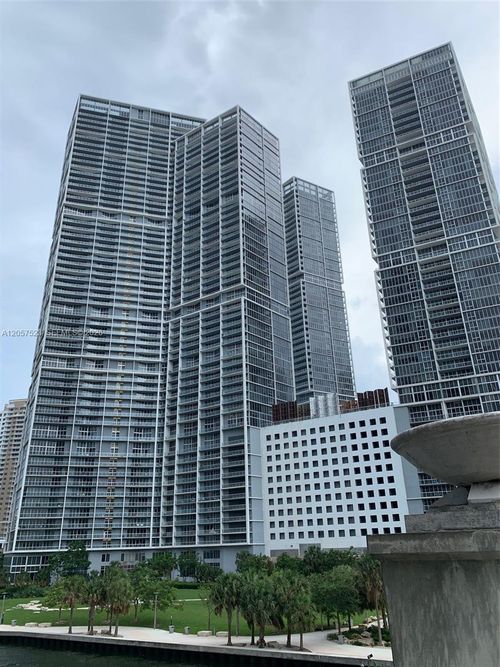 5304-465 Brickell Ave, Miami, FL, 33131-2494 | Card Image