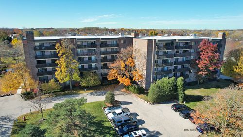 apt-208-920 Vose Dr, Gurnee, IL, 60031-3146 | Card Image