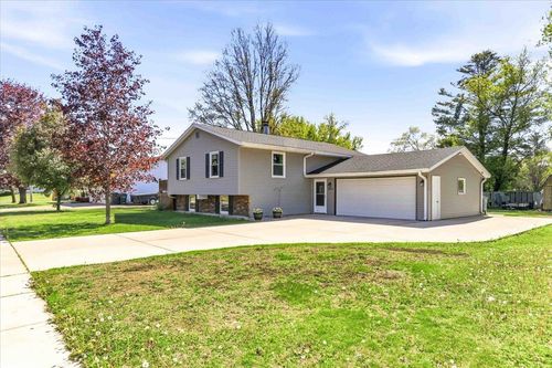 2330 S 12th Street, Wisconsin Rapids, WI, 54494 | Card Image