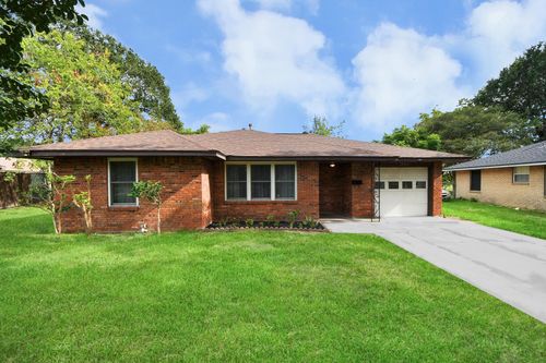 1907 Marguerite Ln, Pasadena, TX, 77502-2933 | Card Image