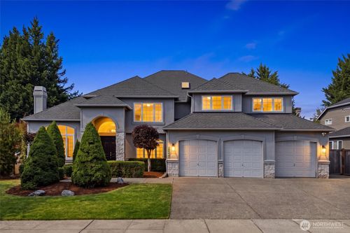 26440 Se 22nd St, Sammamish, WA, 98075-7968 | Card Image