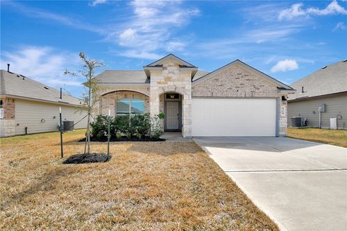 909 Davy St, Brenham, TX, 77833-2258 | Card Image