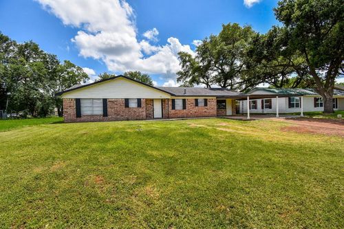 235 Highway 90 E, Sealy, TX, 77474-4005 | Card Image