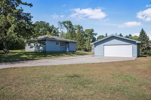1300 Harbor Ln N, Plymouth, MN, 55447-4576 | Card Image