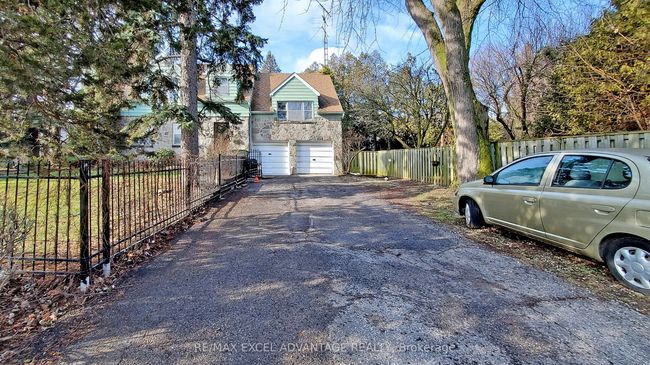 2 Sandringham Dr, House other with 4 bedrooms, 3 bathrooms and 6 parking in North York ON | Image 37