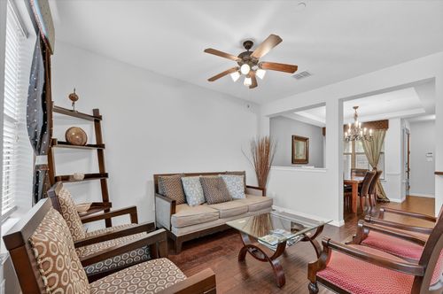 828 Apple Hill Dr, Allen, TX, 75013-3339 | Card Image