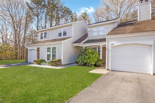 235 Ivy Meadow Ct, Middle Island, NY, 11953-1617 | Card Image