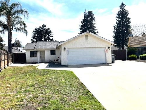 3510 Woodrow St, Selma, CA, 93662-4501 | Card Image