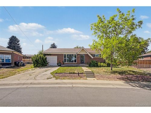 10693 Loren Ln, Northglenn, CO, 80233-3538 | Card Image