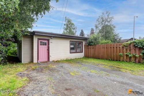 4004 Garfield St, Anchorage, AK, 99503-6432 | Card Image