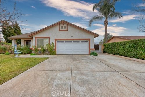 34291 Viewpoint Ct, Yucaipa, CA, 92399 | Card Image