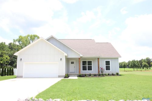 5989 County Road 33, Hollywood, AL, 35752-6422 | Card Image