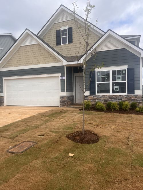 208 Hillview Ave, Shelbyville, TN, 37160-2156 | Card Image