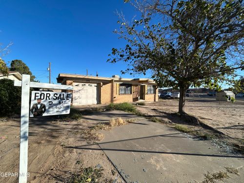 274 Liberty St, El Paso, TX, 79907-6218 | Card Image