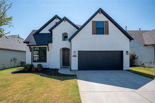 5244 Ranchero Trl, Fort Worth, TX, 76126-2029 | Card Image