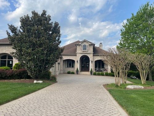 889 Plantation Blvd, Gallatin, TN, 37066-4497 | Card Image