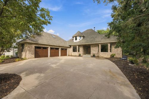 4320 Vinewood Ln N, Plymouth, MN, 55442-2628 | Card Image