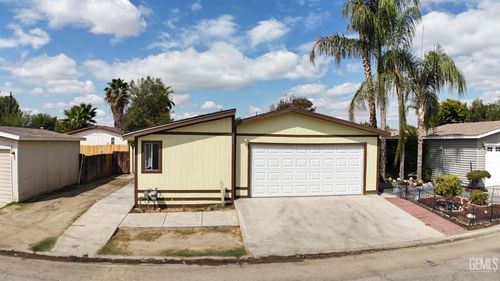 spc-126-499 Pacheco Rd, Bakersfield, CA, 93307-4867 | Card Image