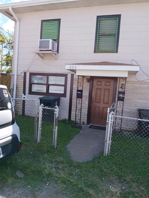 6113 Avenue Q 1/2, Galveston, TX, 77551-1493 | Card Image