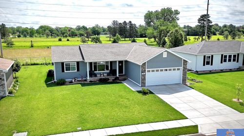 812 Sunridge Dr, Beatrice, NE, 68310-4106 | Card Image