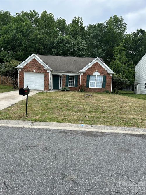 2700 Wingdale Dr, Charlotte, NC, 28213-5269 | Card Image