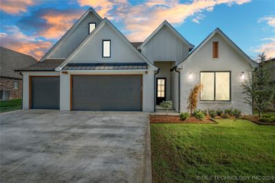 3035 E 146th Place S, House other with 4 bedrooms, 2 bathrooms and null parking in Bixby OK | Image 1