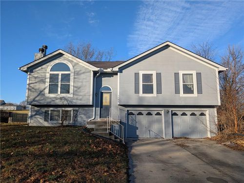 1600 Sunset Drive, Kearney, MO, 64060 | Card Image