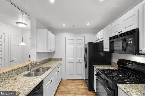 104-14162 Cuddy Loop, WOODBRIDGE, VA, 22193-5994 | Card Image