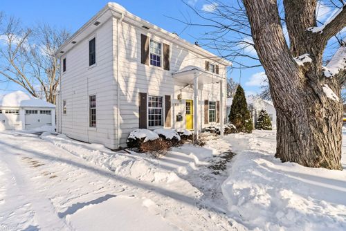 11829 Stuart St, Grand Blanc, MI, 48439-1155 | Card Image