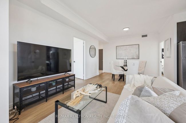 1005 - 1346 Danforth Rd, Condo with 3 bedrooms, 2 bathrooms and null parking in Toronto ON | Image 16