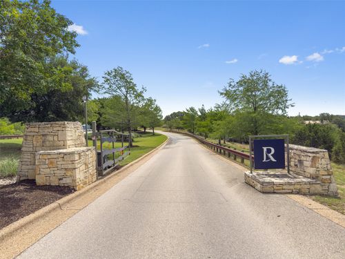 1716 Knights Chance Ln, Spicewood, TX, 78669-4305 | Card Image