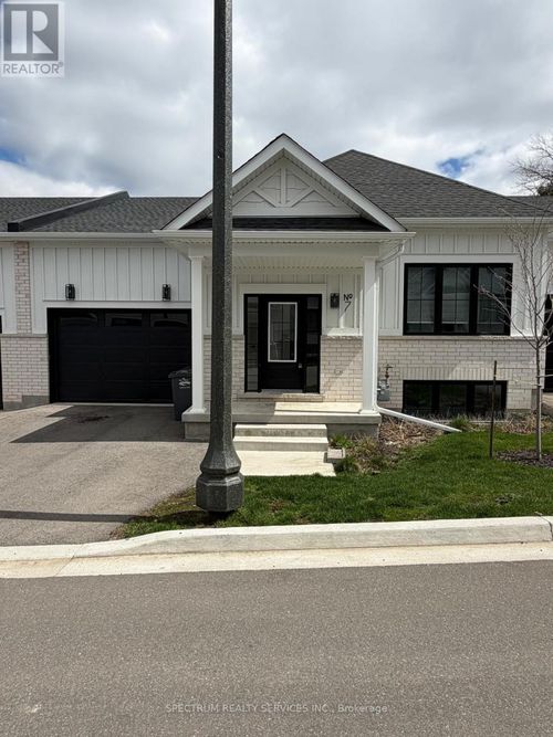7 Santa Barbara Lane, Georgetown, ON, L7G0P7 | Card Image