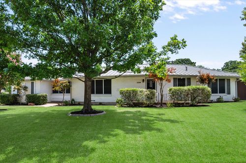 1336 Ridgewood Ter, Arlington, TX, 76012-2419 | Card Image