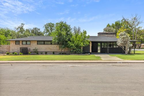 1611 W Tennessee Ave, Midland, TX, 79701-6083 | Card Image