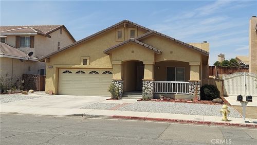 12856 Gifford Way, Victorville, CA, 92392-7429 | Card Image