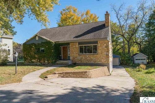 7 Dellview Ln, Mankato, MN, 56001-4542 | Card Image