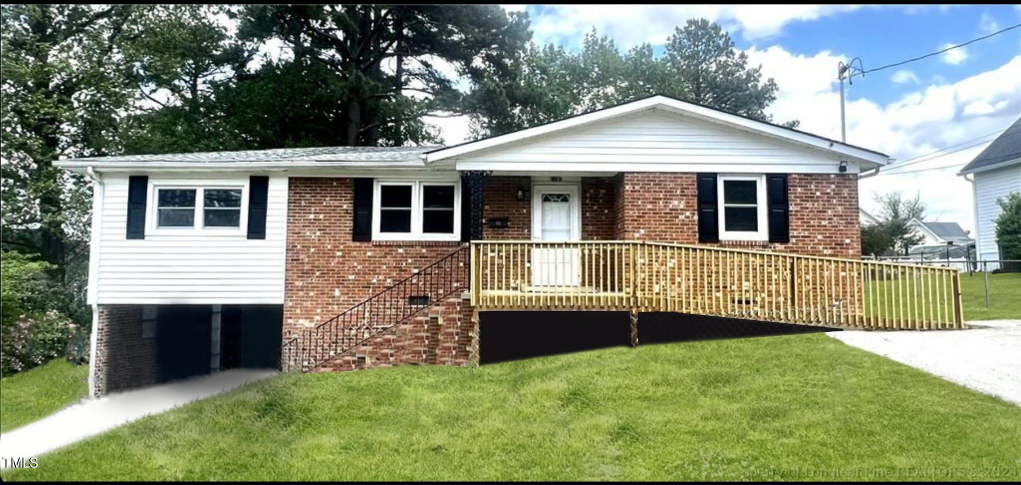 E St, Erwin, NC 28339