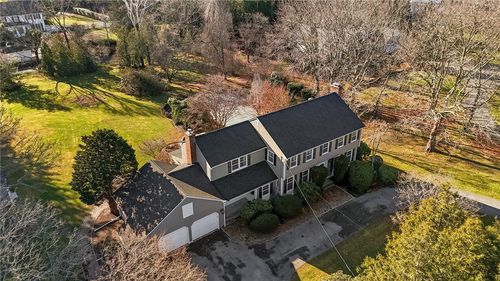 6 Strawberry Drive, Barrington, RI, 02806 | Card Image