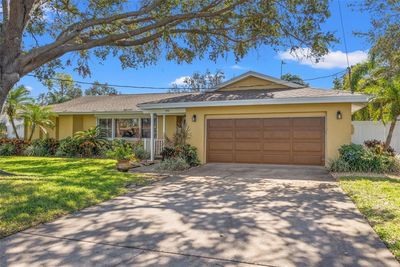 970 45 Th Avenue Ne, House other with 4 bedrooms, 3 bathrooms and null parking in St Petersburg FL | Image 2