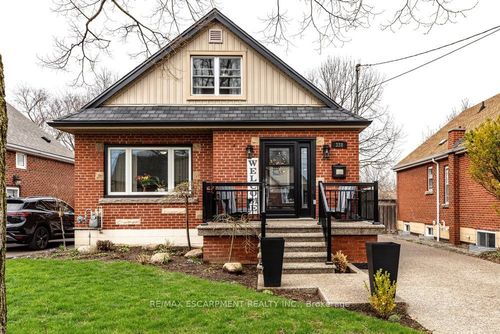 328 E 19th St, Hamilton, ON, L9A4S8 | Card Image
