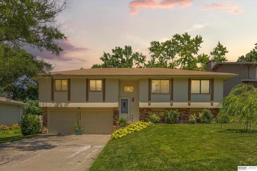 10536 Spaulding Cir, Omaha, NE, 68134-3421 | Card Image