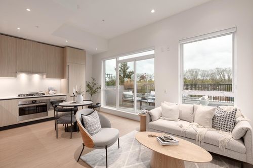 601-2235 Broadway E, Vancouver, BC, V5N0J5 | Card Image