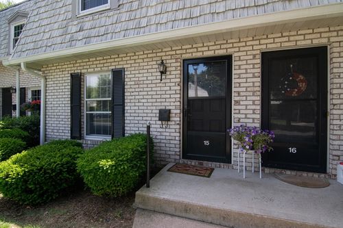 15-15 Plantation Dr, Agawam, MA, 01001-3232 | Card Image